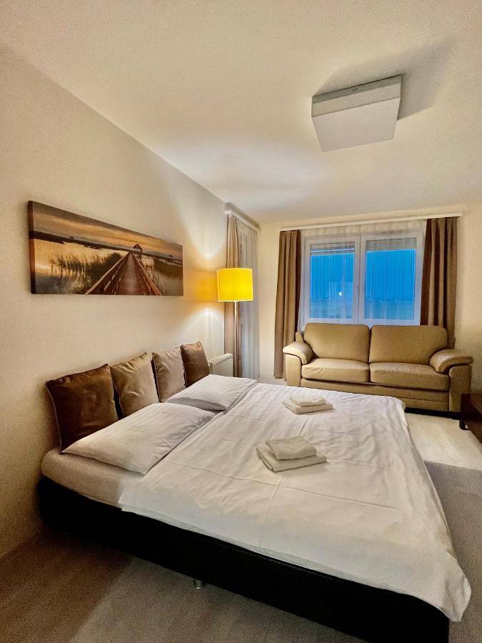 Chance Apartman Buekfuerdo Luaran gambar