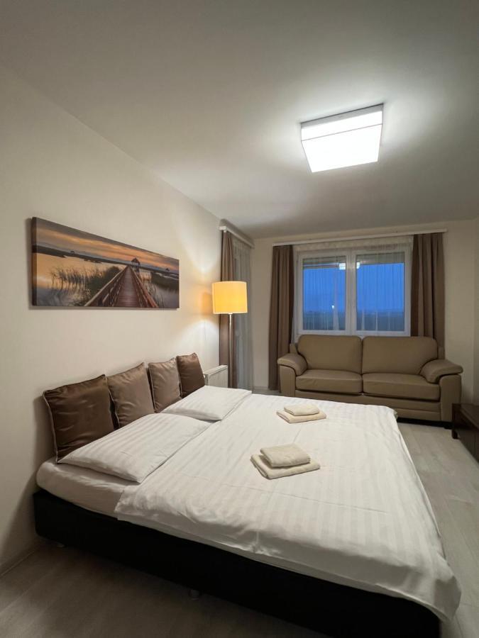 Chance Apartman Buekfuerdo Luaran gambar
