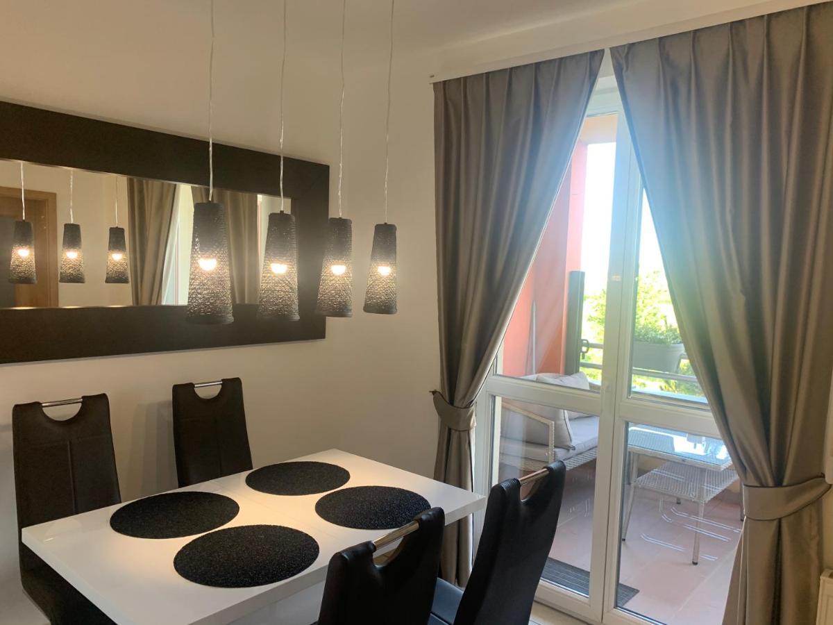 Chance Apartman Buekfuerdo Luaran gambar